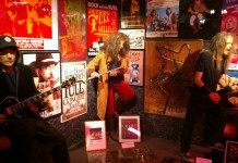 Fripp, Anderson, Hetfield: Jeff Wagner’s Wax Nightmare!