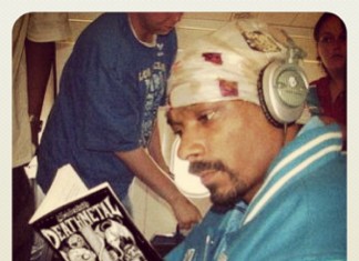 Like an Everflowing Rhyme: Snoop Dogg Digs Into Heavy Reading